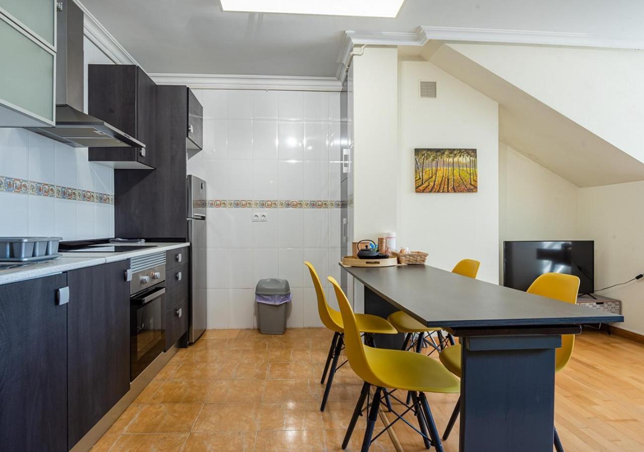 Apartamento Irene Centrico Con Wifi Y Parking Coche Tamano Medio Cangas De Onis Exterior photo